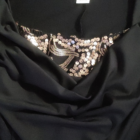 Black dress, cowl neck, decorated inset, size large, - Picture 4 of 4